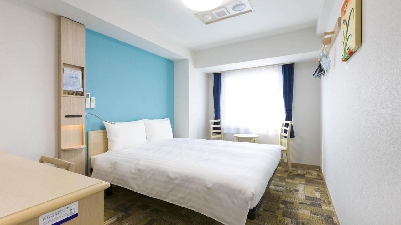 Toyoko Inn Tokyo Keio-Sen Higashi-Fuchu-Eki Kita-Guchi Buitenkant foto
