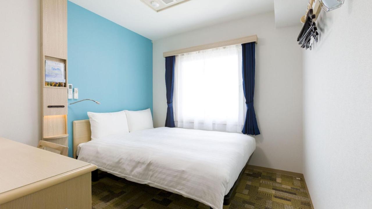 Toyoko Inn Tokyo Keio-Sen Higashi-Fuchu-Eki Kita-Guchi Buitenkant foto